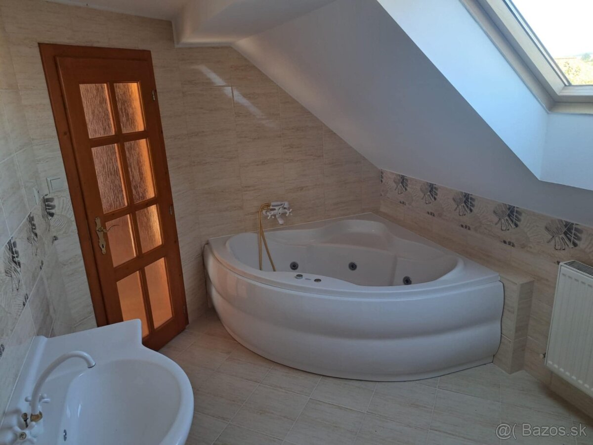 Očkov - Krásny viacgeneračný RD, 698 m2 pozemok na predaj - 17