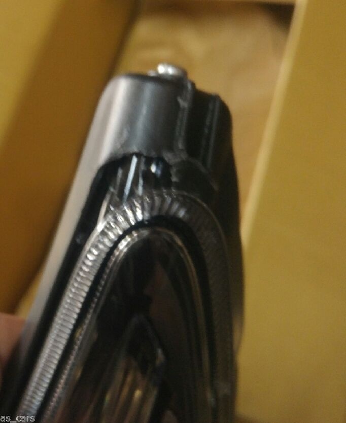 Predám na Toyotu Prius III 2013-2015 Ľavý Predný Bi LED svet - 17