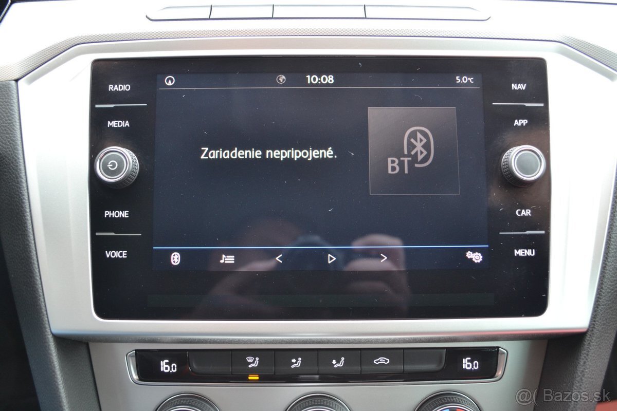 Volkswagen Passat Variant 1.6 TDI BMT DSG - 17