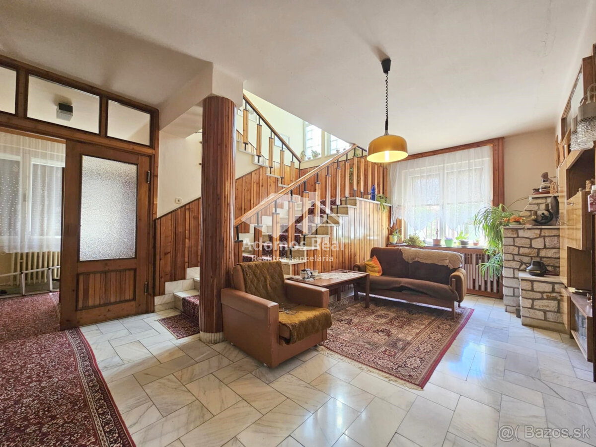 5-IZBOVÝ RODINNÝ DOM MICHALOVCE - 17
