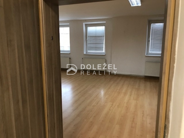 Predaj rodinný dom - polyfunkčný priestor na ul. Slovenská, - 17