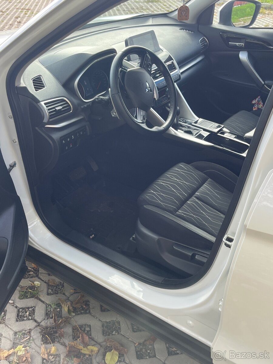 Mitsubishi Eclipse Cross - 17