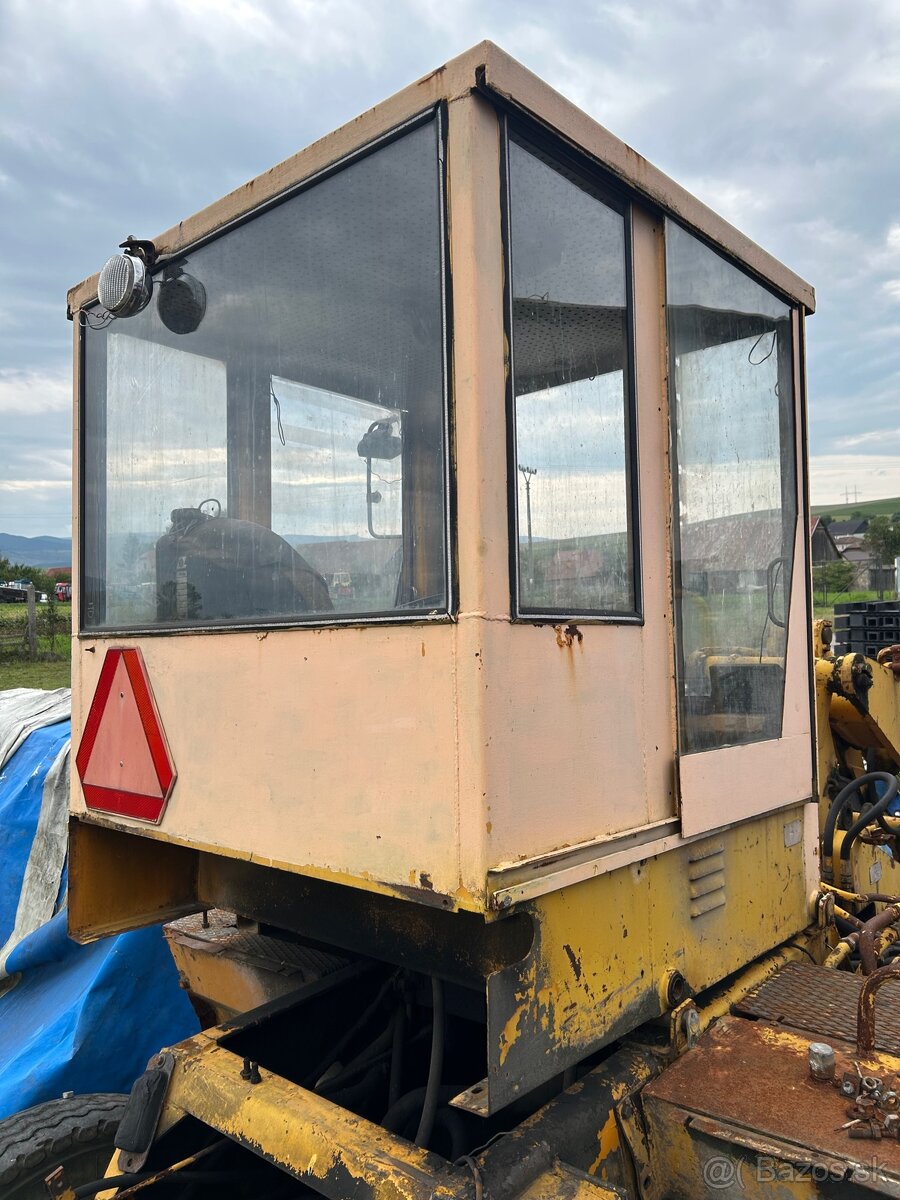 Predám diely na nakladač hon un 053 - 17