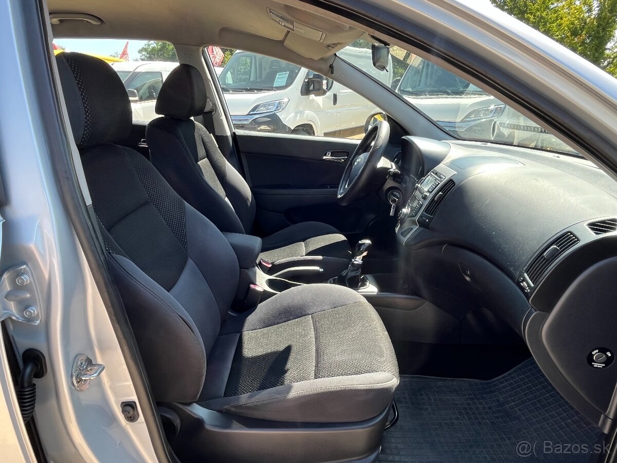 Hyundai i30, 1.6CRDi 66kw - 17