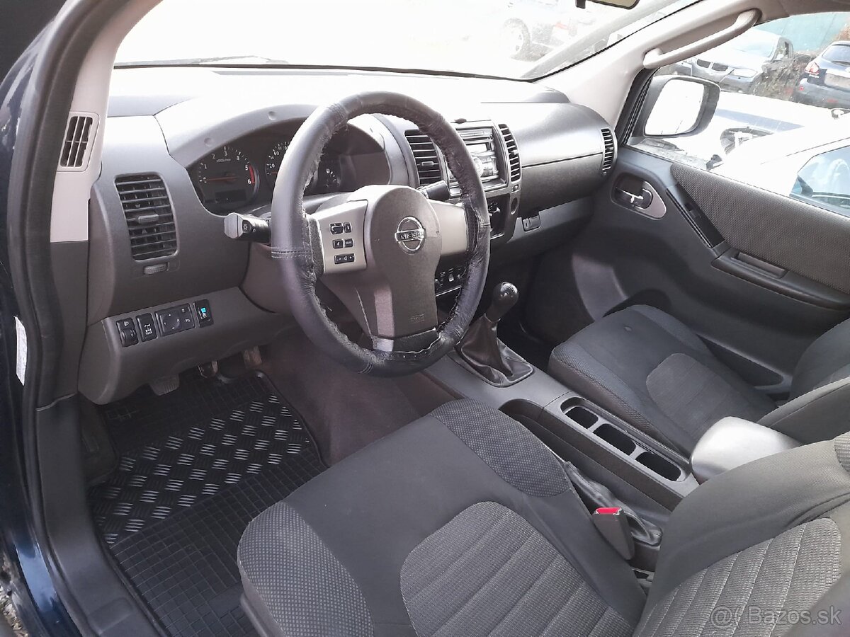 Nissan navara D 40,dci 2.5 - 17
