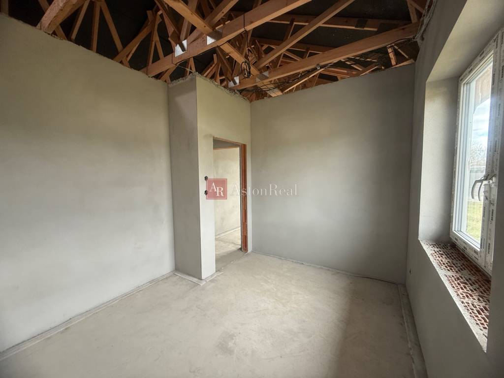 Praktický 4-izbový bungalov v novovybudovanej lokalite- Horo - 17