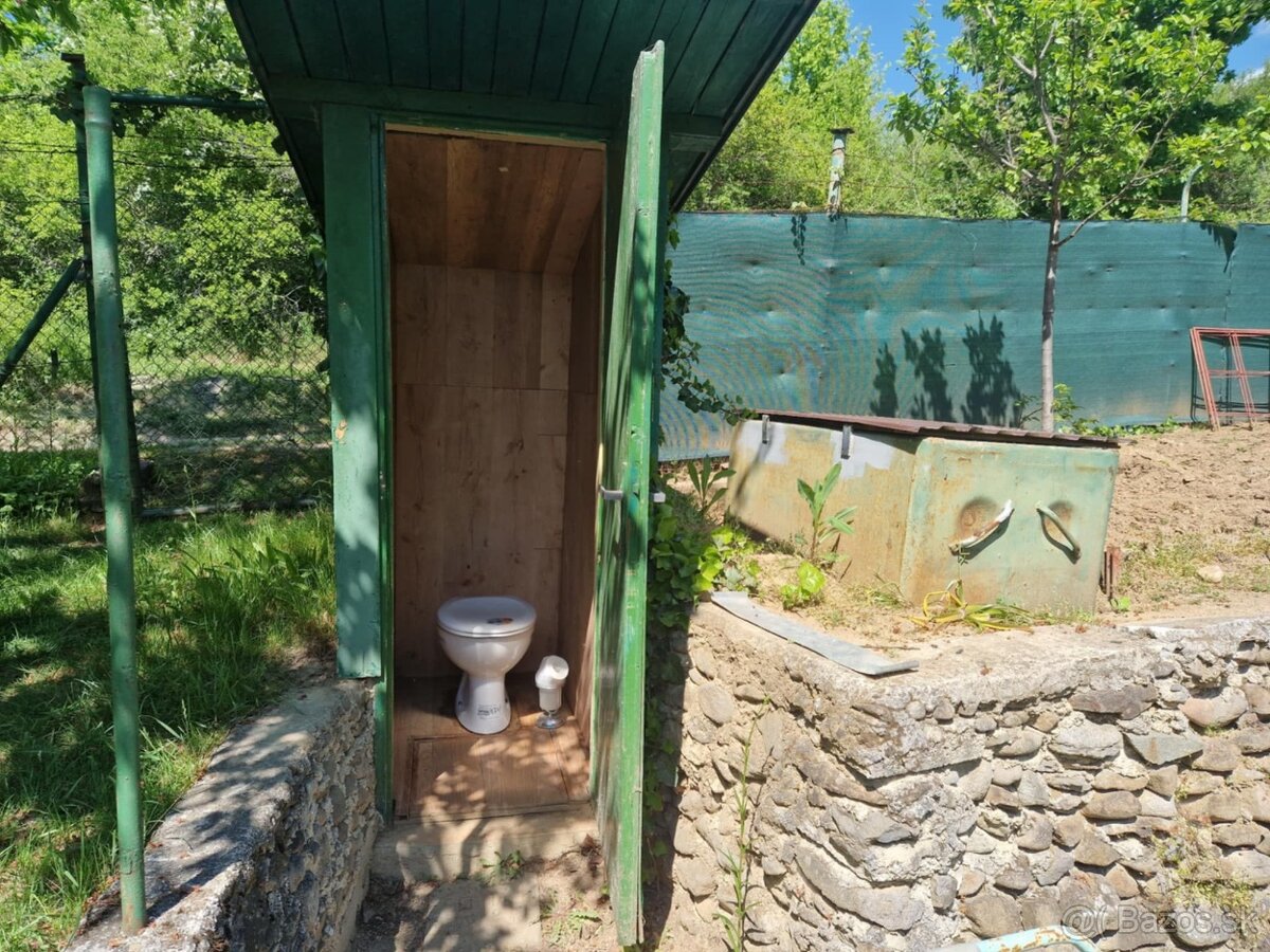 Na predaj murovanú chatu so záhradou v meste Prievidza. - 17