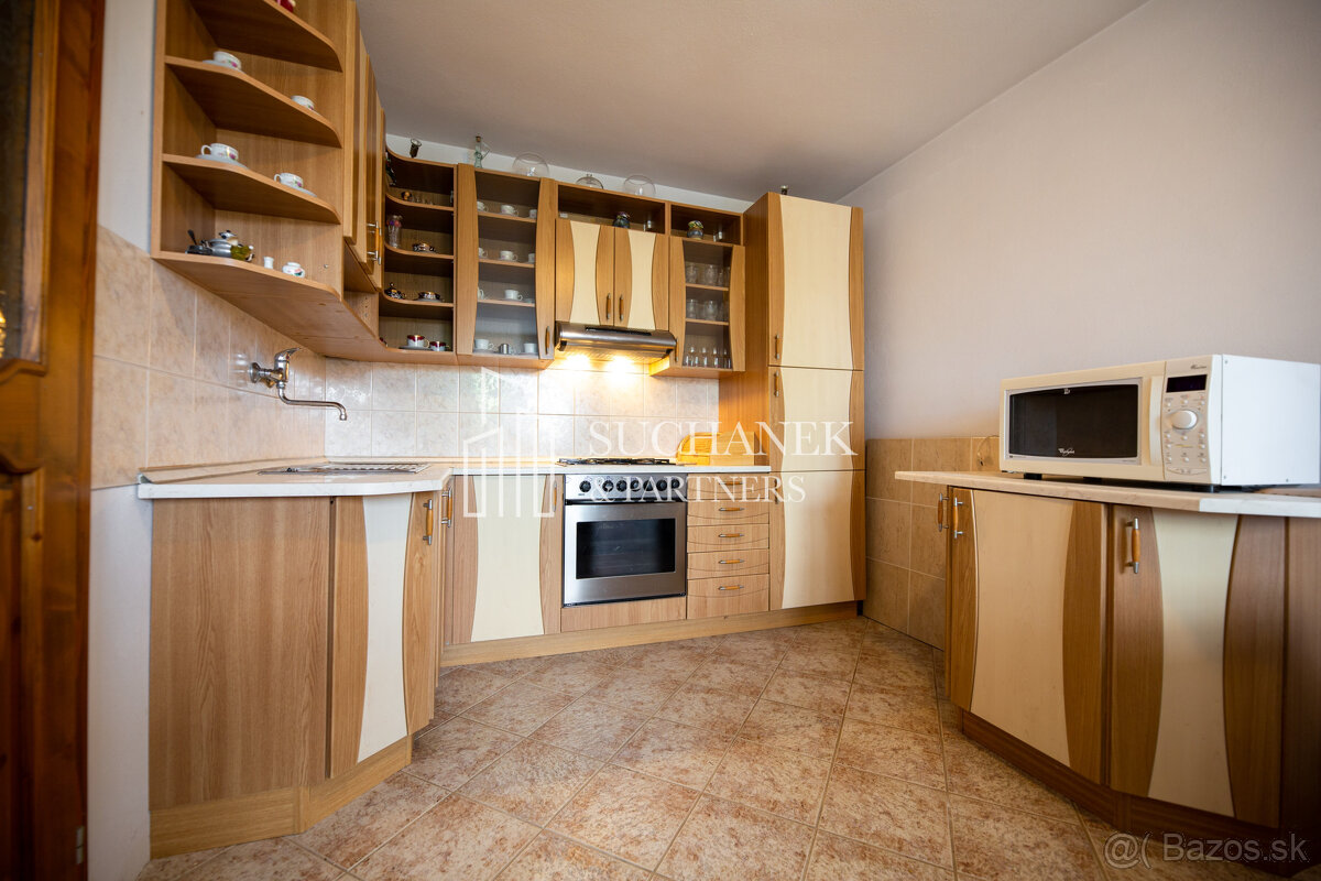 Predaj | 5 izbový rodinný dom v obci Práznovce - 17