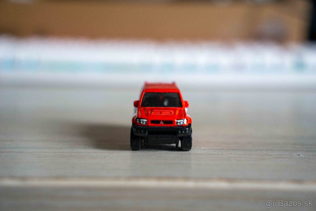 Rozbalene HotWheel autíčka - 17