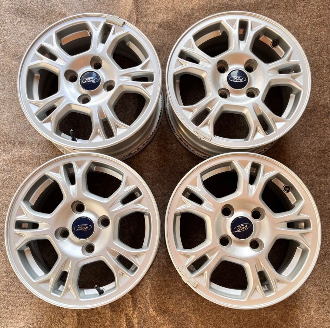 4x108 R14 Ford Fiesta 2016 Originál Alu disky + matice - 17