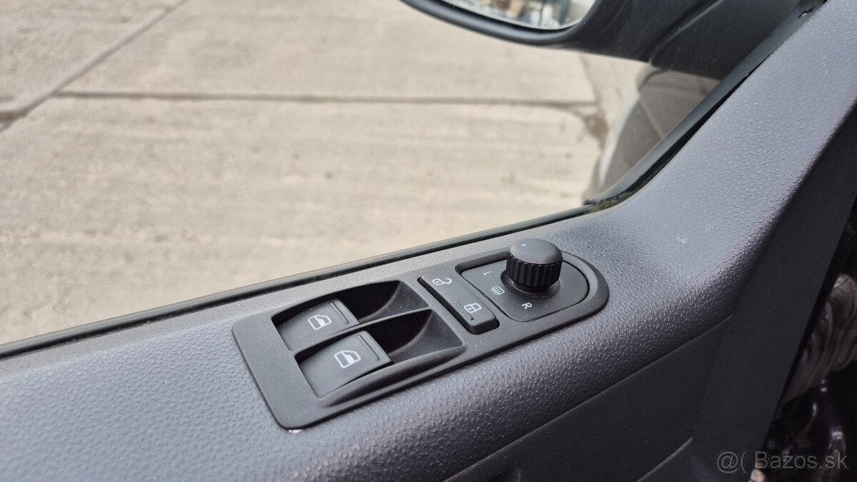 Volkswagen Multivan 2.0 TDI 140k Startline DSG - 17