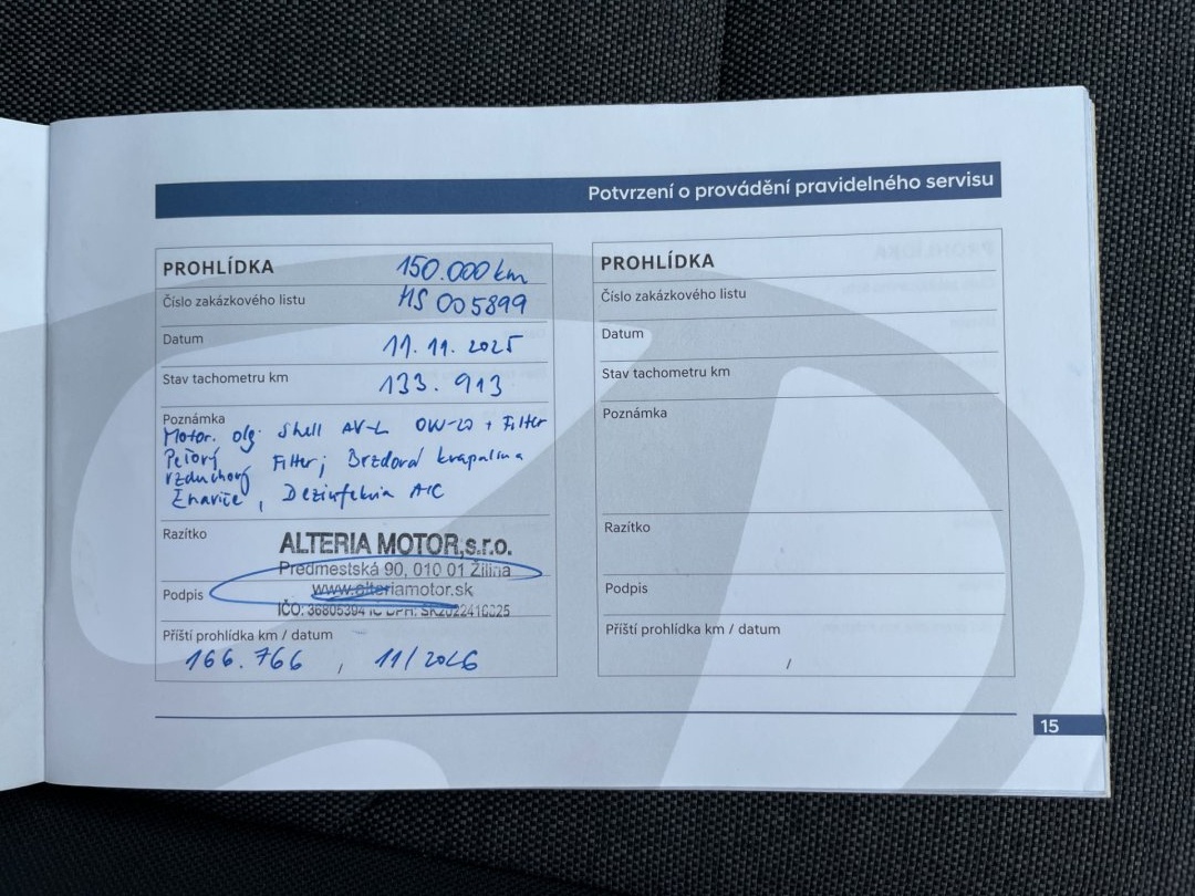 Hyundai i30 Com. 1.6CRDi ČR SMART+ 1.maj Tažné - 17