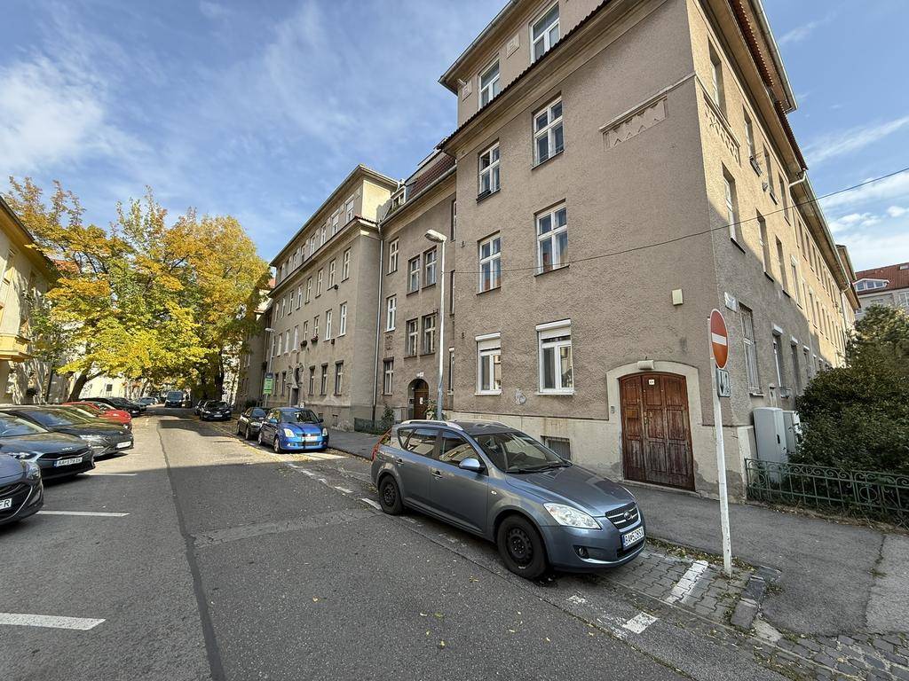 Novinka: Praktický byt v širšom centre. Mestská ul. Províziu - 17