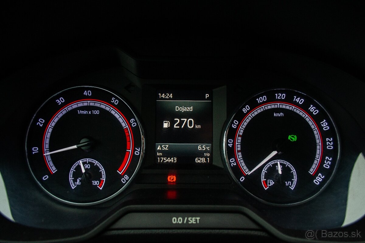 Škoda Octavia Combi 2.0 TSI 245k RS DSG EU6 - 17