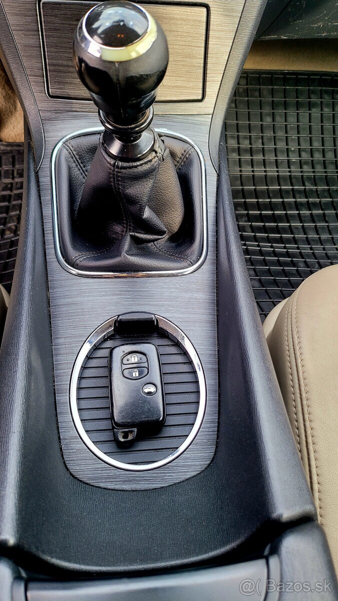 Toyota Avensis Combi 2.0 D-4D Exclusive - 17