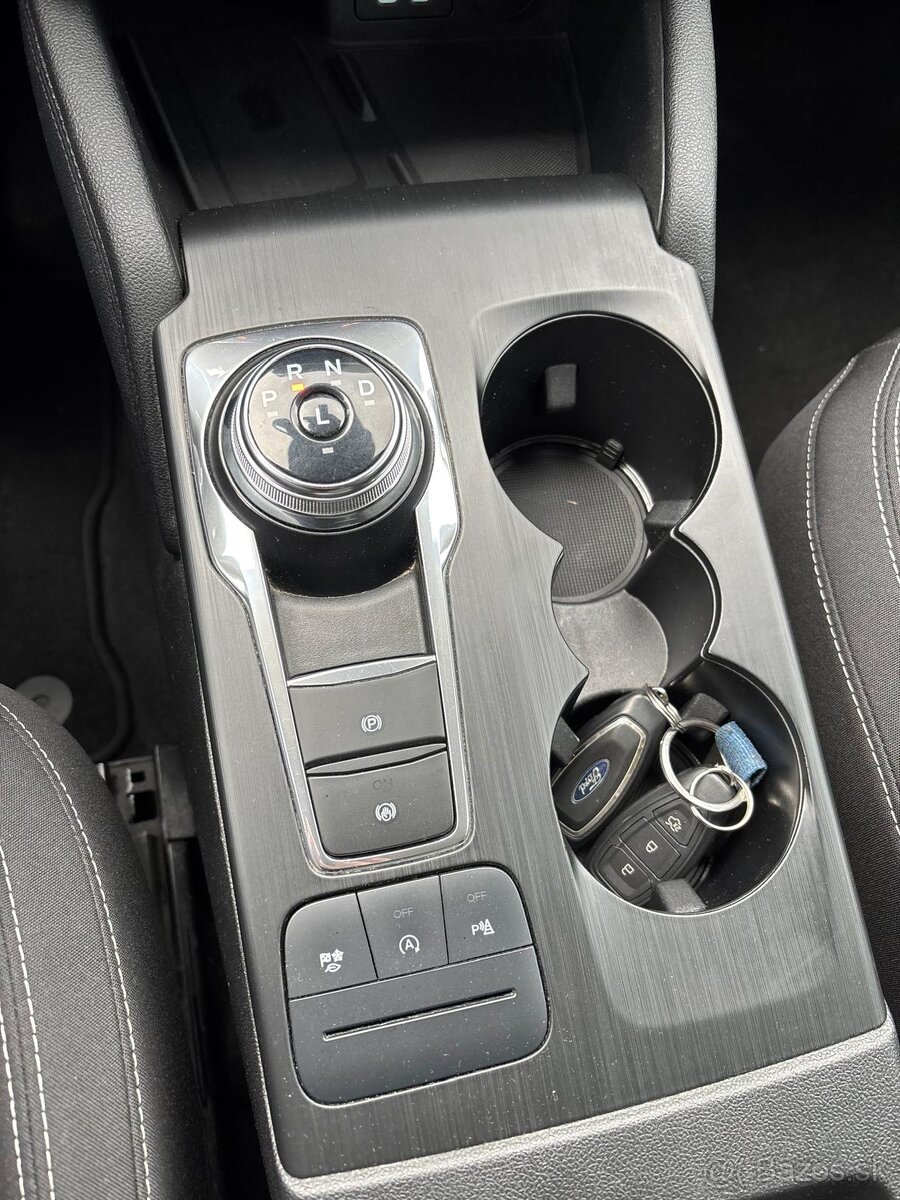 Ford Kuga 1.5 TDCi EcoBlue 120k Titanium X A/T - 17