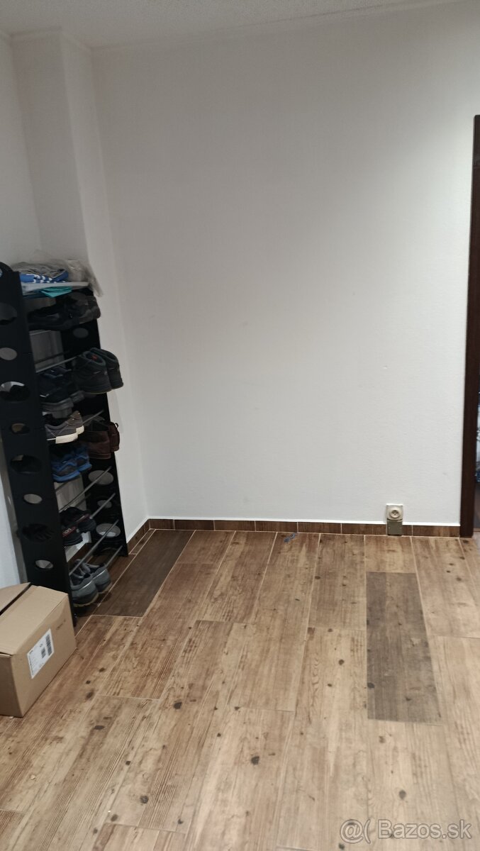 Predám 3-izbový byt Gelnica 74m2 - 17