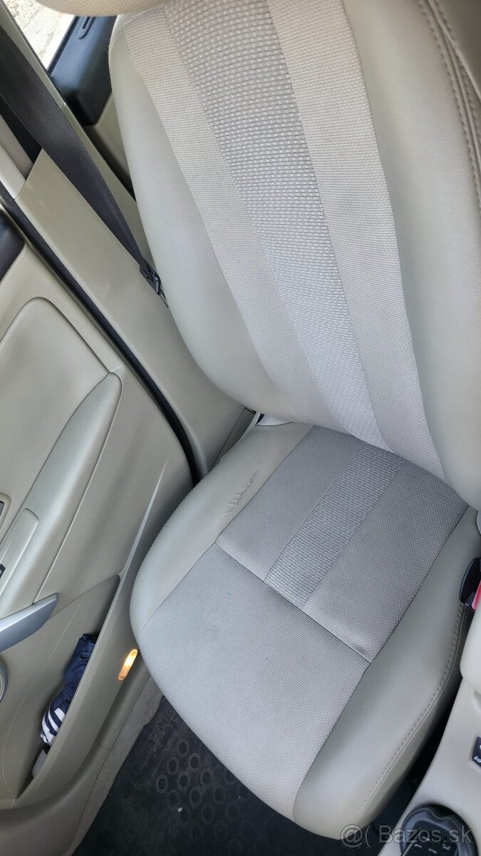 Renault Fluence PRIVILEGE 1.6i - 17