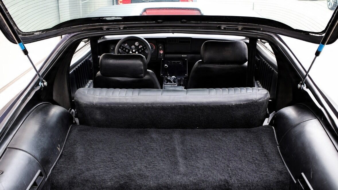 Chevrolet Camaro 5.0 V8 manuál 1988 128 kW - 17
