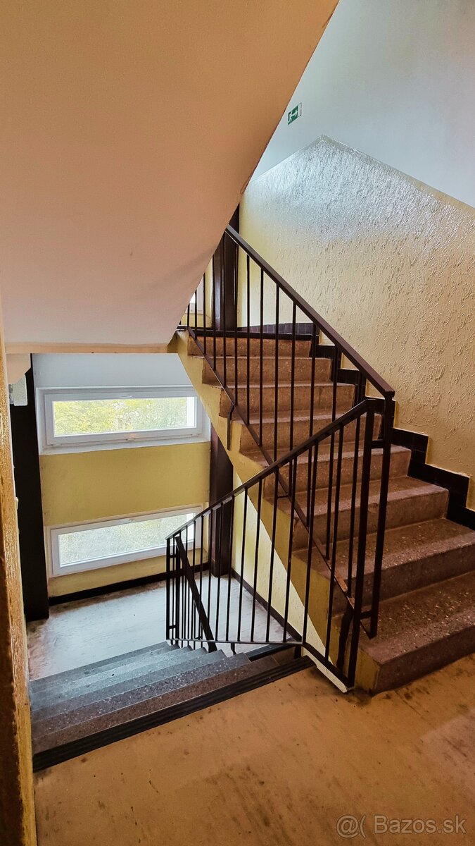 2i byt Pri Šajbách, BA -. Rača, po kompl. rek., ZARIADENÝ - 17