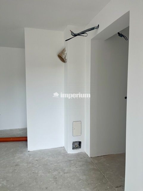 Na predaj 4 izbový bungalov v stave holodomu - obec Kyselica - 17