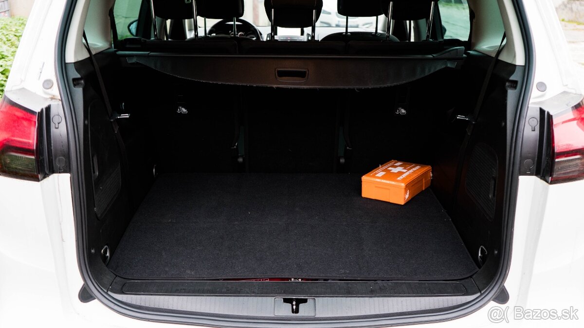 Opel Zafira Tourer 1.4 Benzín + LPG - 17