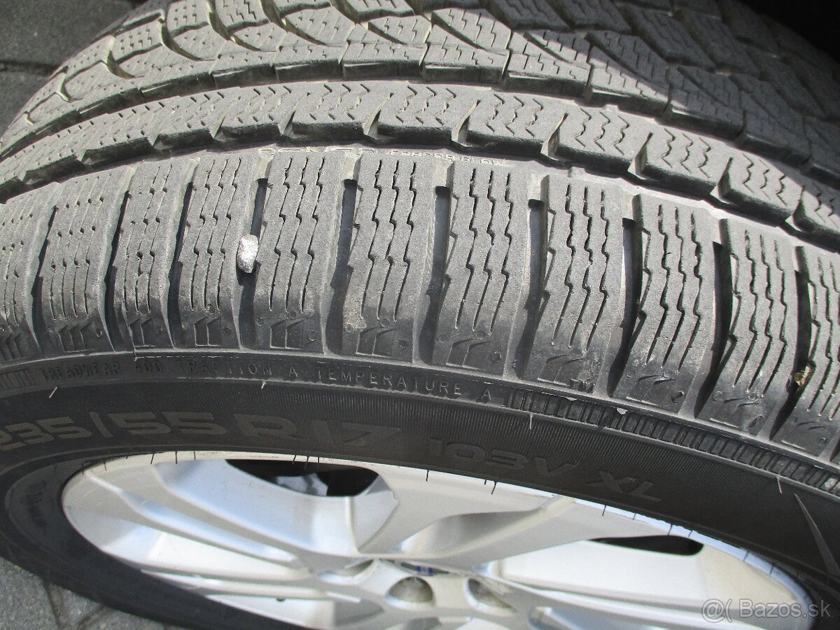 VOLVO XC70 2,4D 133kw Geartronic Momentum AWD 2015 - 17