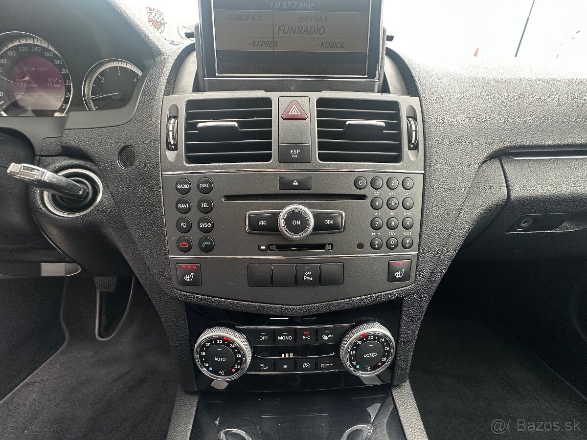 Mercedes-Benz trieda C200 CDI Classic - 17