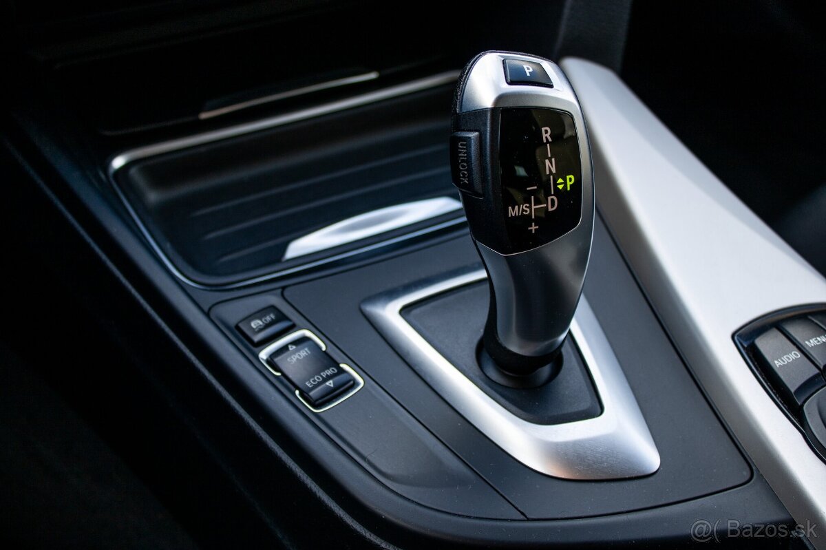 BMW 318d A/T (2014) - 17