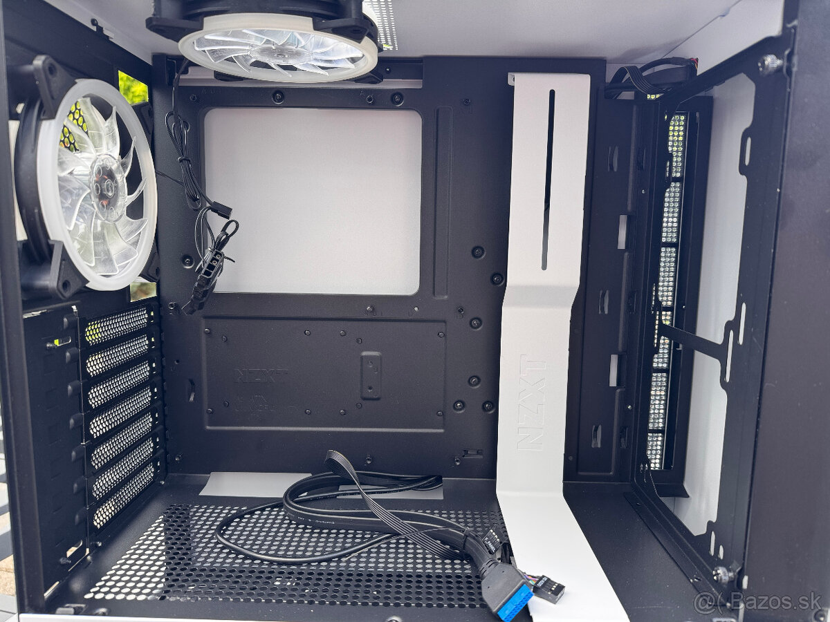 ATX PC skrinka - NZXT H510 matte white 2xFAN - 17