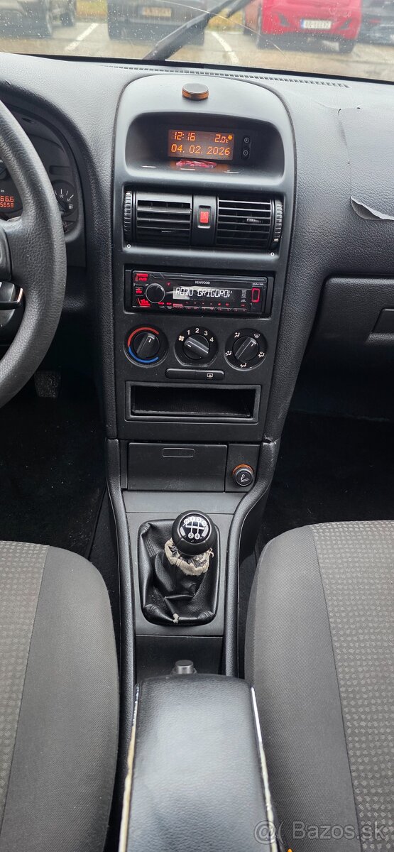 Opel Astra 1,4i - 17