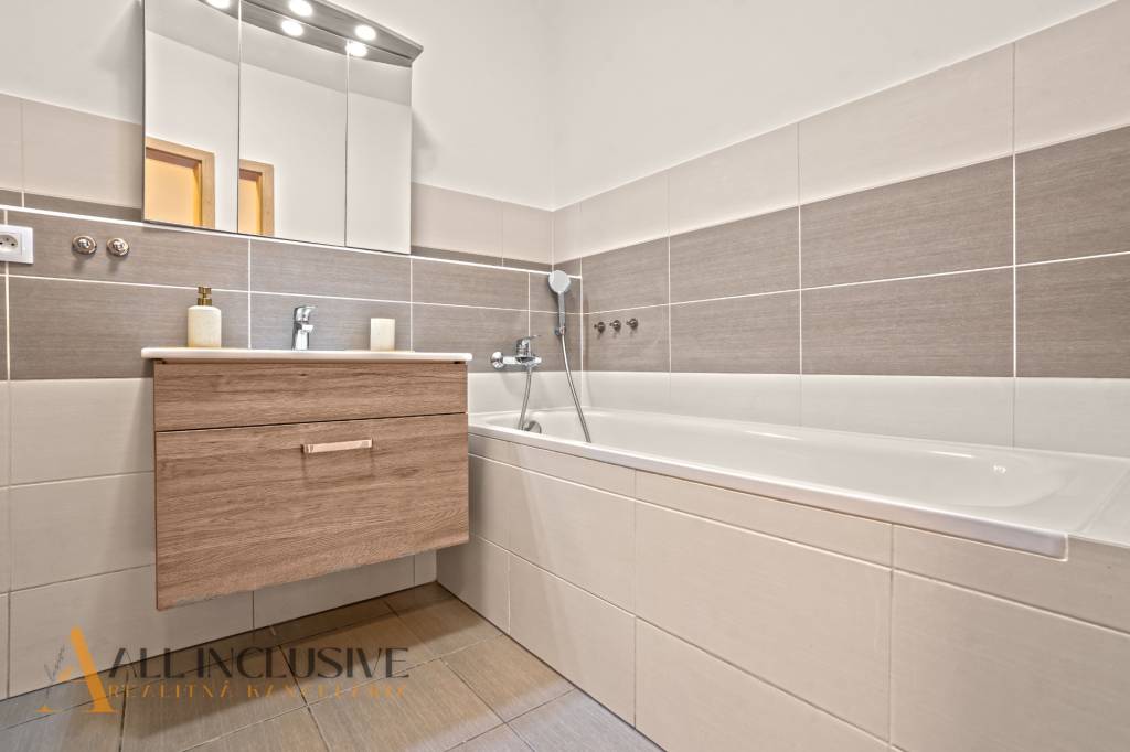 ALL INCLUSIVE | NA PREDAJ 4-IZBOVÝ BYT S LOGGIOU, BRATISLAVA - 17