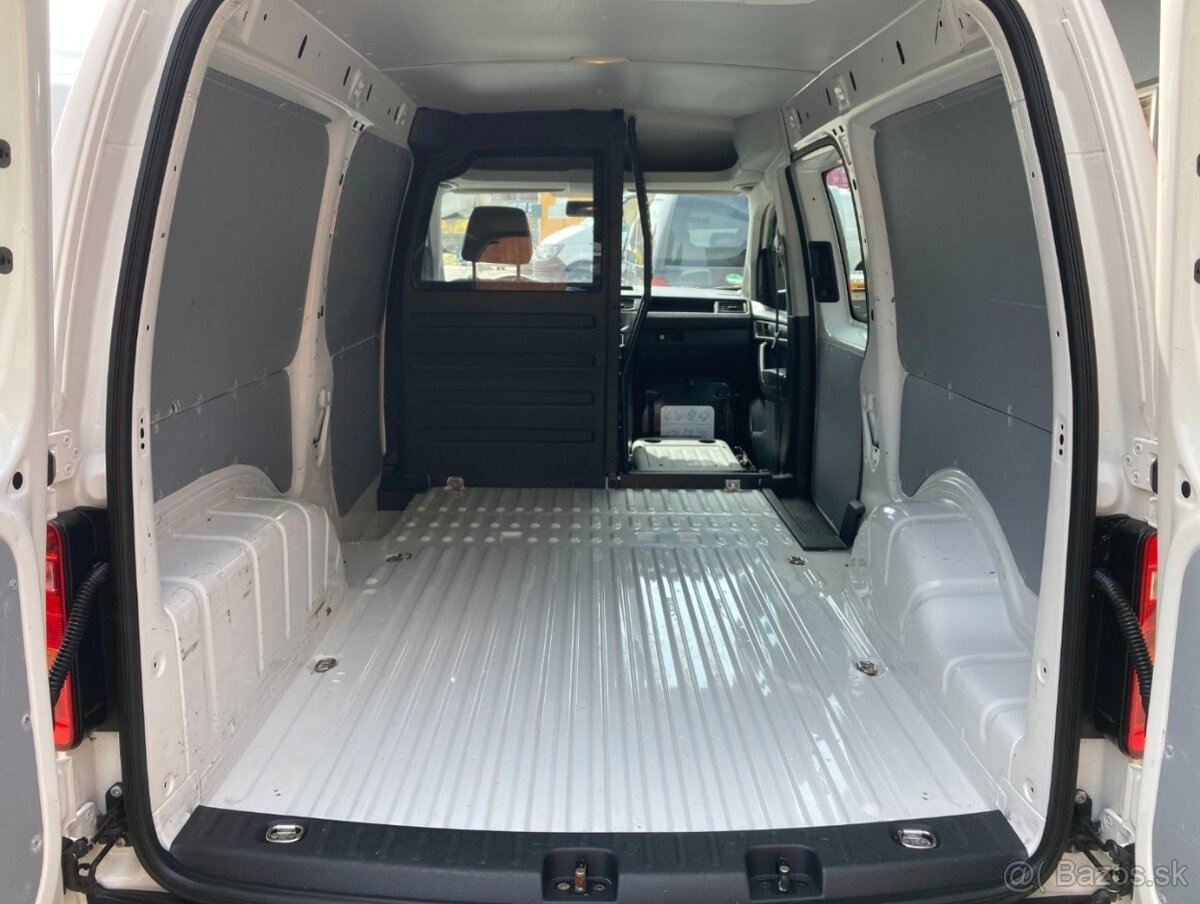 VOLKSWAGEN CADDY MAXI 2,0TDi VAN -DPH - 17