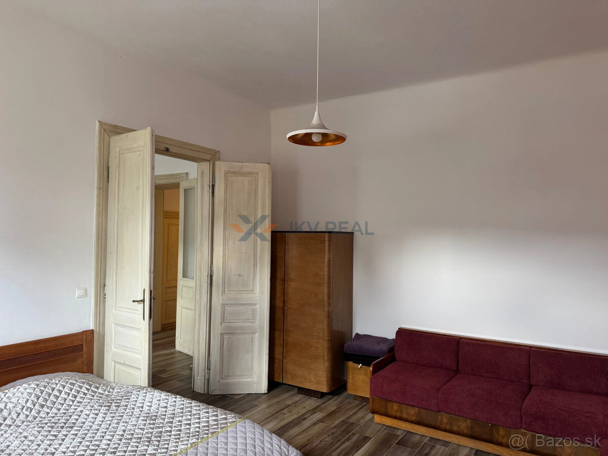 Na prenájom exkluzívny 2-izbový byt v historickom centre Nit - 17