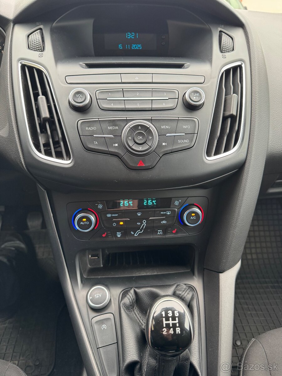 Ford Focus Kombi 1.0 EcoBoost - 17