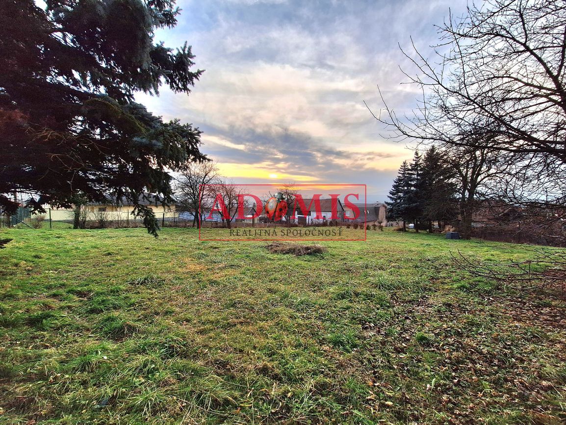 ADOMIS - predáme stavebný pozemok na rodinné domy 1573m2, No - 17