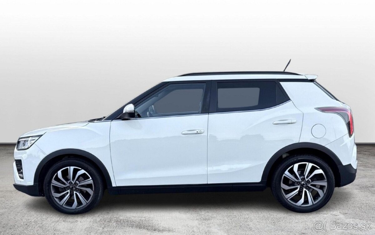 Kúpim SsangYong Tivoli oranžové alebo biele - 17
