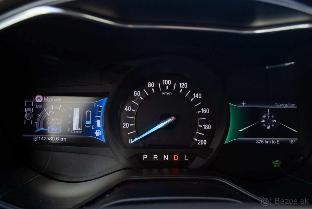 Ford Mondeo 2.0 Hybrid Titanium ODPOČET DPH - 17