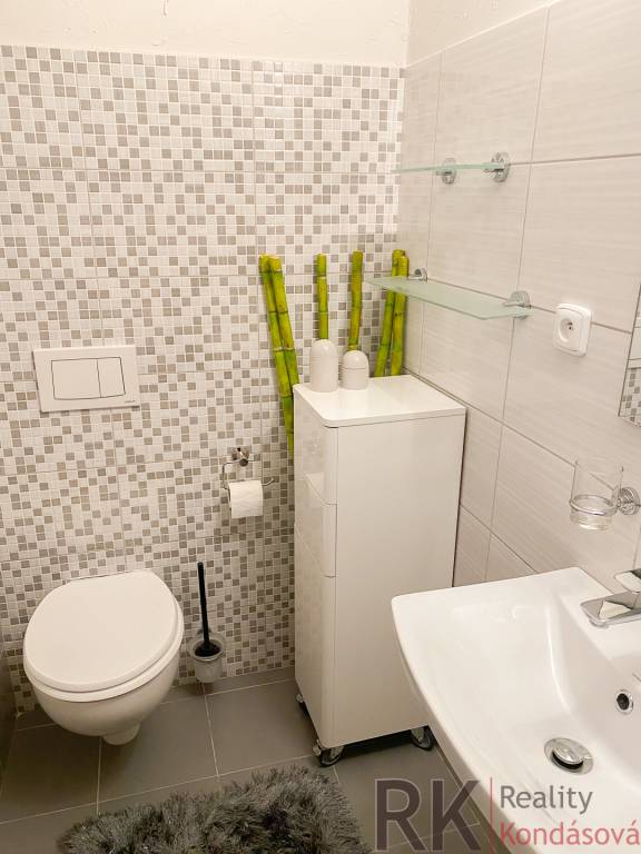 Tehlový byt v centre Košíc, s balkónom a výťahom - 17