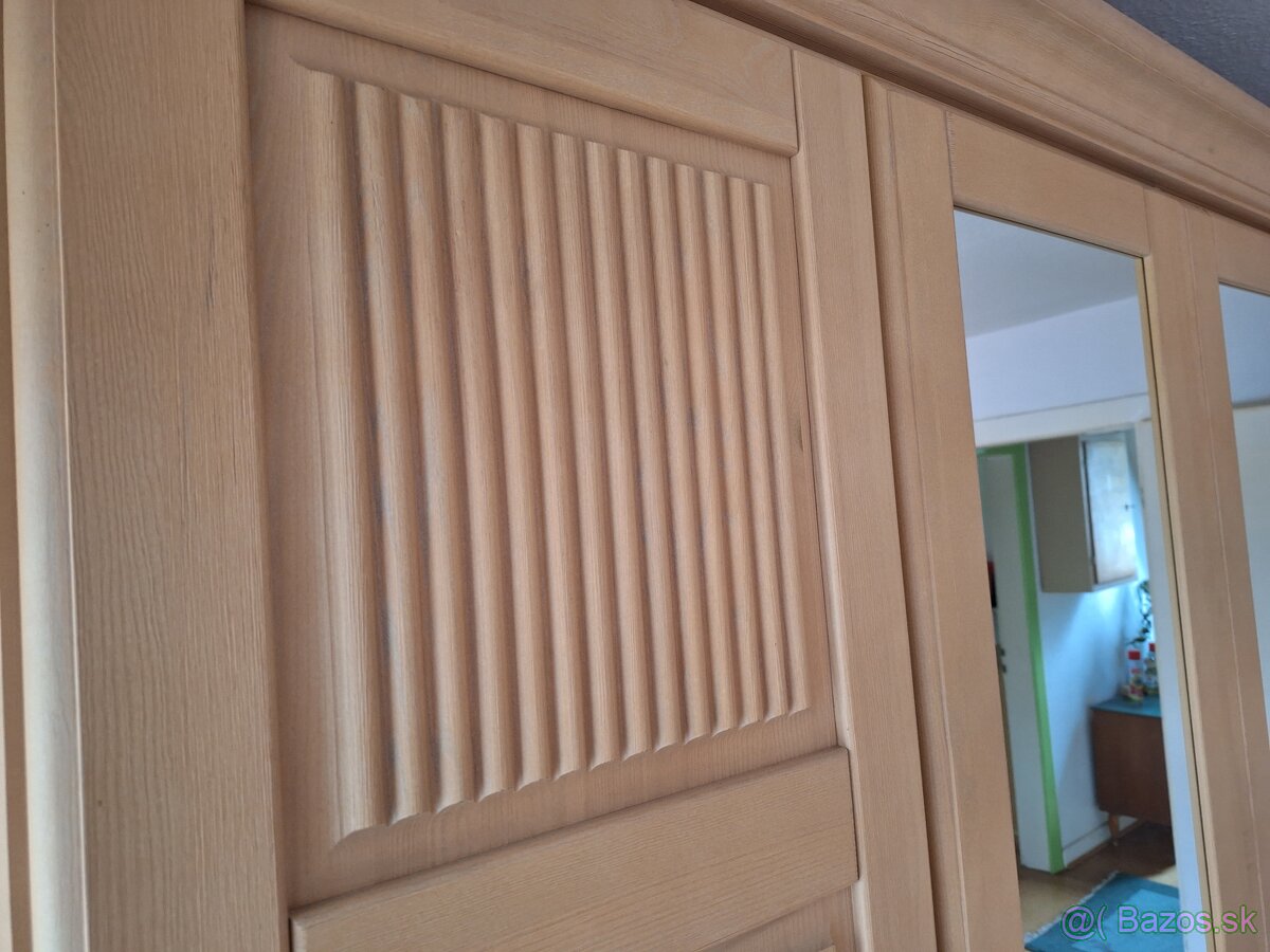 PEKNÁ SPÁLNA PINIE - 17