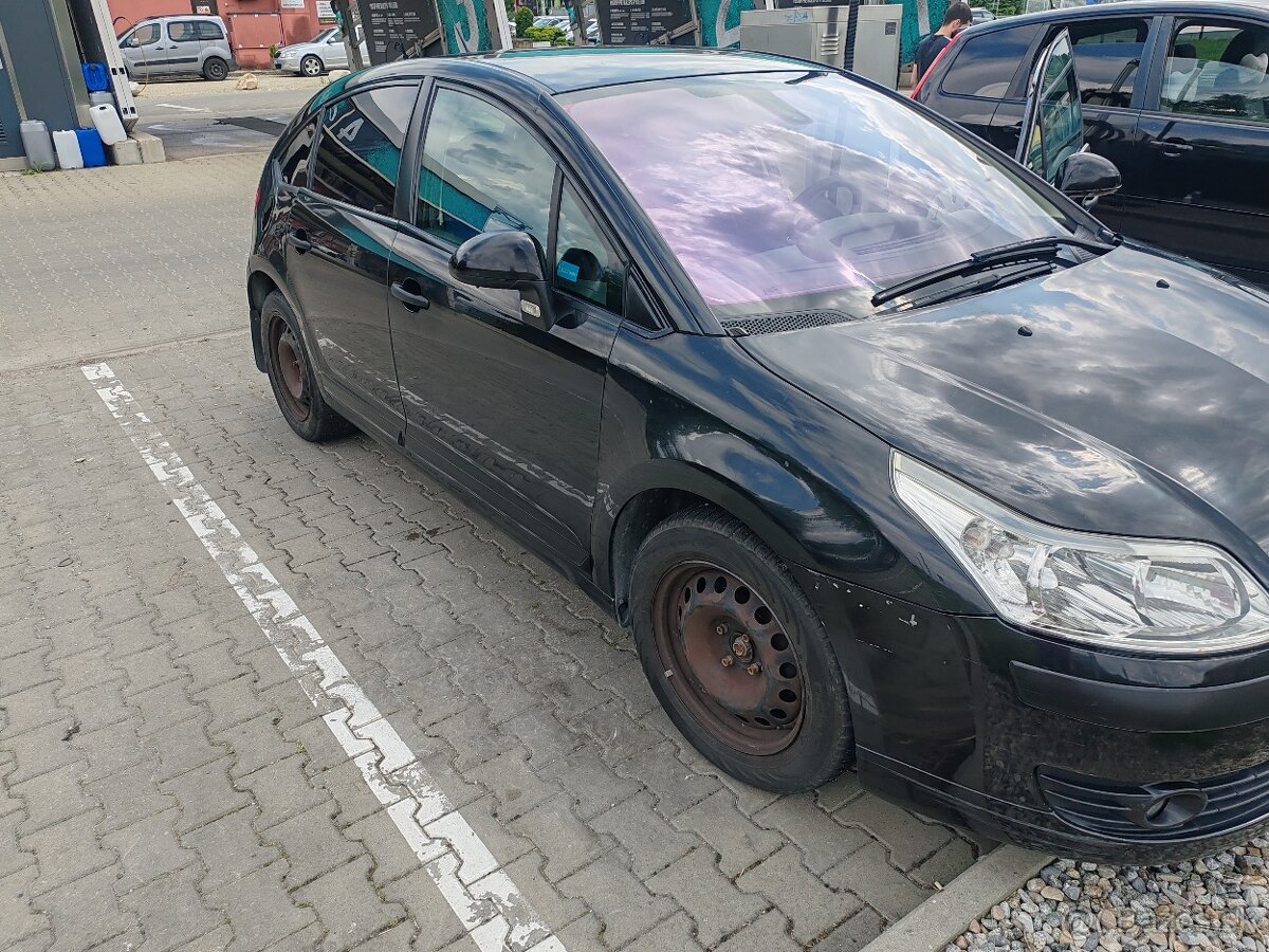 Predám verného citronika C4 – ešte má chuť jazdiť - 17
