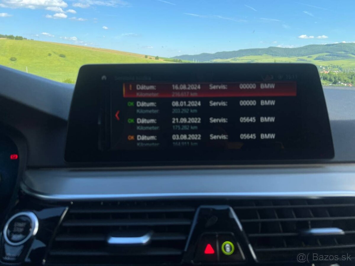 BMW Rad 5 Touring 520d A/T ZNÍŽENÁ CENA - 17