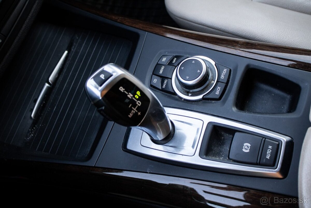 BMW X5 xDrive30d, 180 kW (2010) - 17