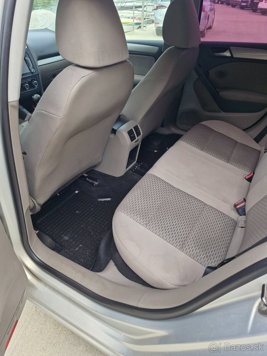 Volkswagen Golf 6 1.4 benzín - 17