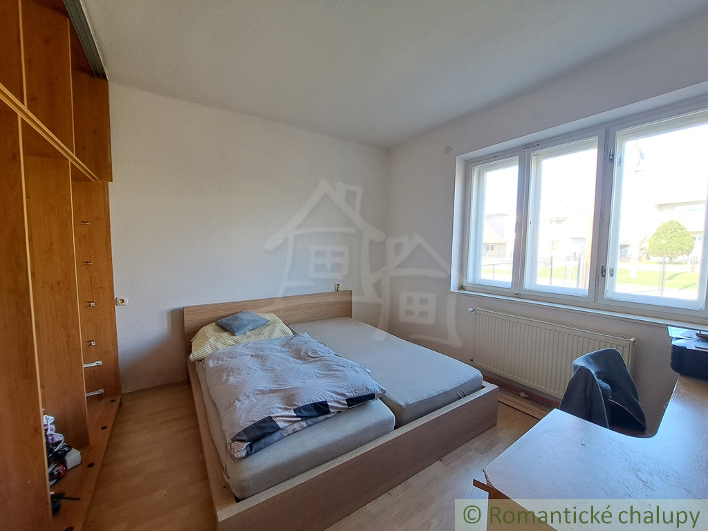 Dom v krásnej obci Podhorany s lesným prostredím, pozemok - 17