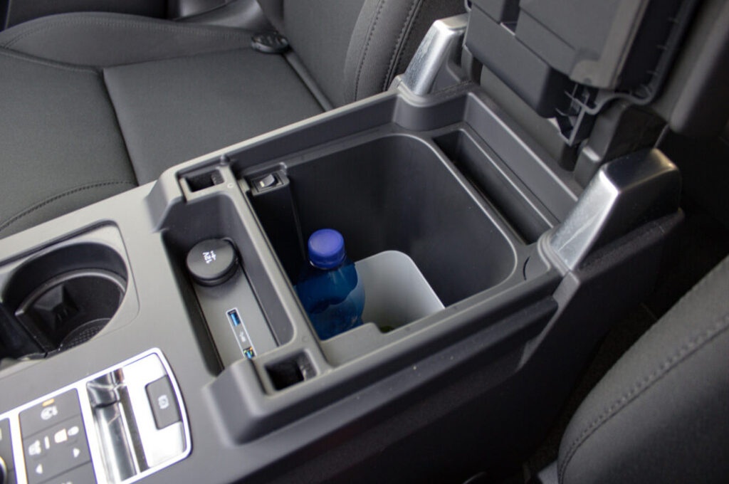 Land Rover Discovery 3.0 SDV6 SE - 17