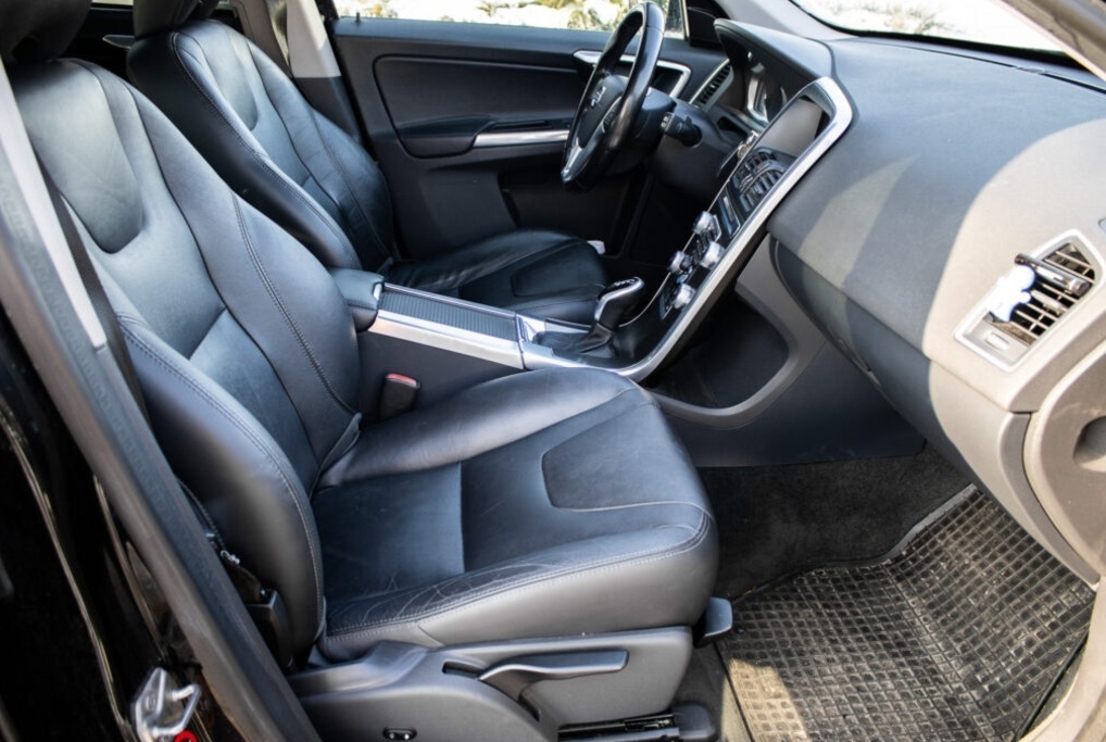 Volvo XC60 140kW (2015) - 17