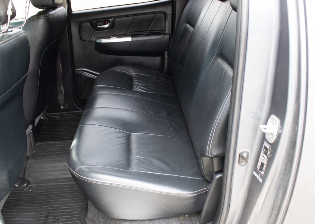 Toyota Hilux z roku 2014 - 17