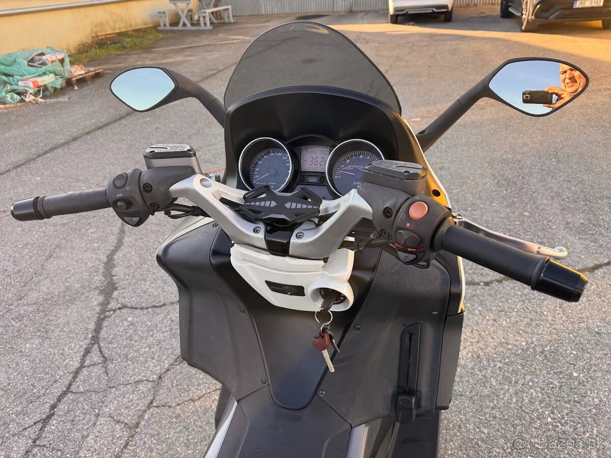 2014 Aprilia SRV850 ABS ASR , nový servis - 17