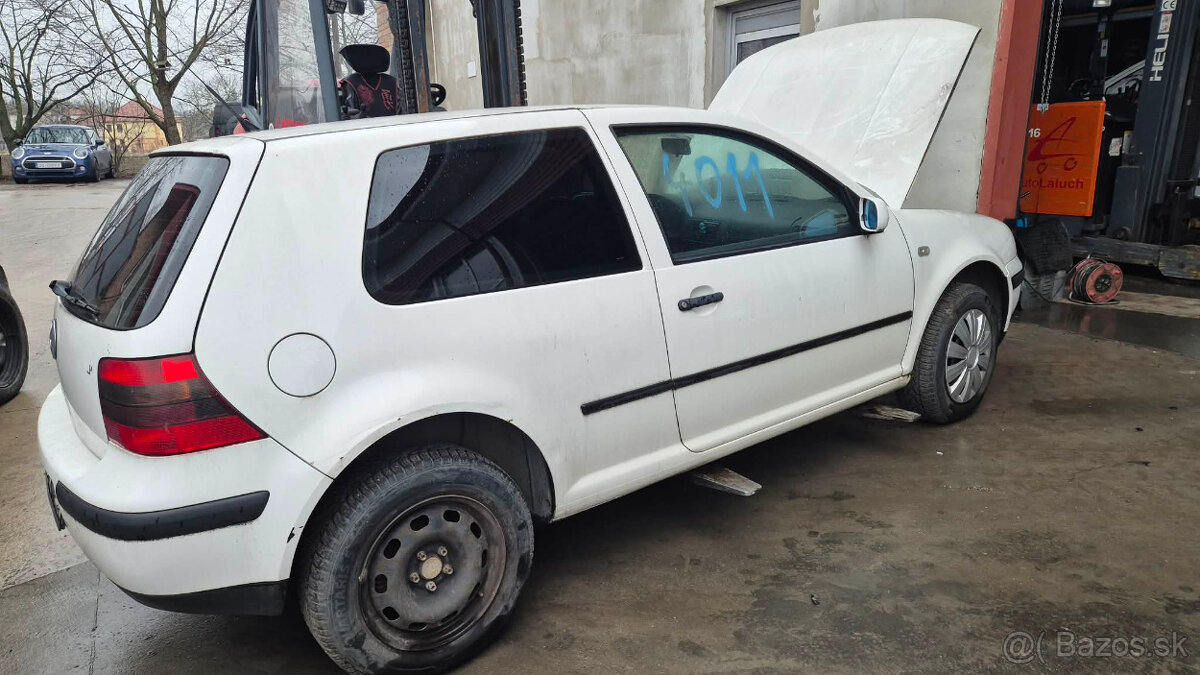 Volkswagen Golf 1,4i 55kw - 17